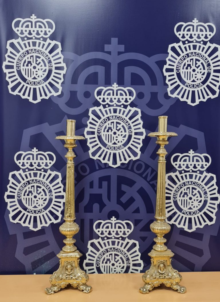 La Policía Nacional recupera dos candelabros sustraídos de la Iglesia Ntra. Sra. Del Carmen y detiene a los autores del robo y la receptación