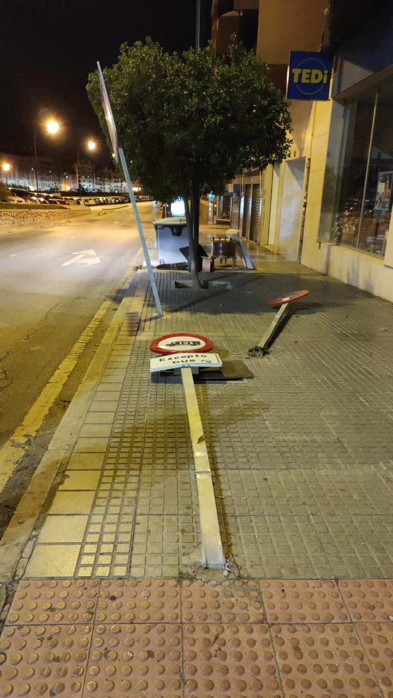 Señales viales verticales dañadas (1)