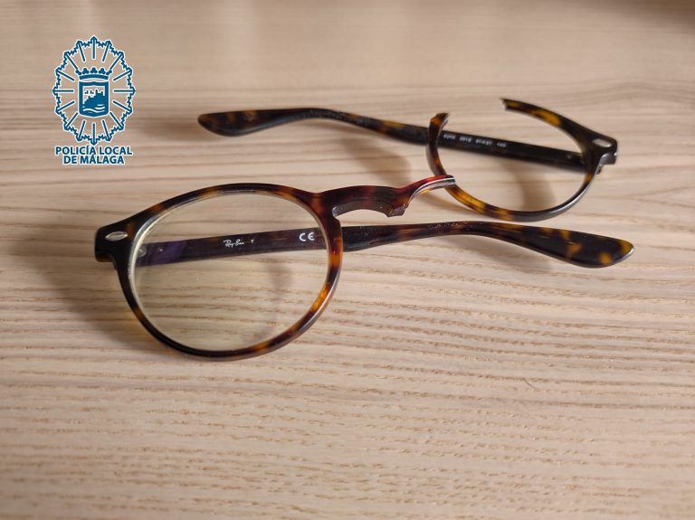 Estado en el que quedaron las gafas de la víctima