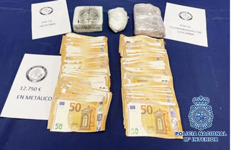 Imagen asociada a la detención de un hombre con cocaína y heroína en un vehículo