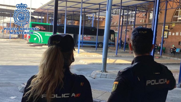 Imagen asociada a una detención por amenazas e insultos homófobos en un autobús Málaga-Sevilla
