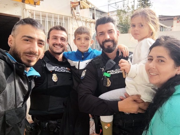 Rescate en una vivienda inundada, imagen de recurso
