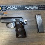 Policía Nacional detiene en Torremolinos a dos personas al frente de un punto de venta de drogas en el que un cliente recibió un disparo en el rostro