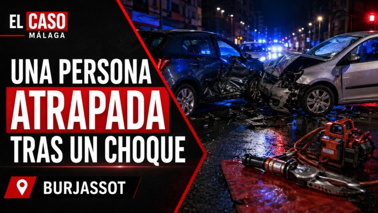 Composición gráfica sobre una persona atrapada tras un choque entre dos coches en Burjassot