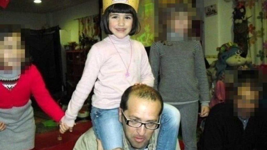 Fotografía real de Miguel Ángel Domínguez y su hija María, víctimas del doble crimen de Almonte