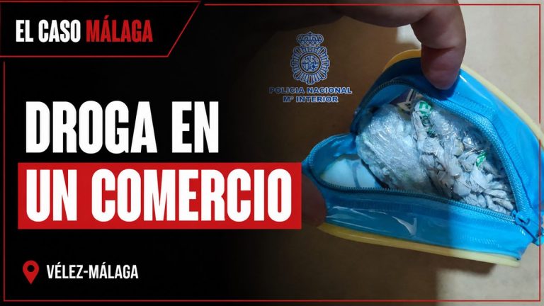 Portada basada en la fotografía de la noticia: La Policía Nacional erradica en Vélez-Málaga un punto de venta de drogas en una tienda de comestibles y golosinas