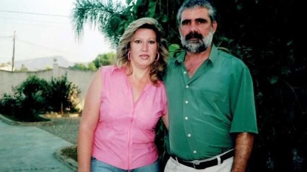 Fotografía real de Lucía Garrido junto a su expareja