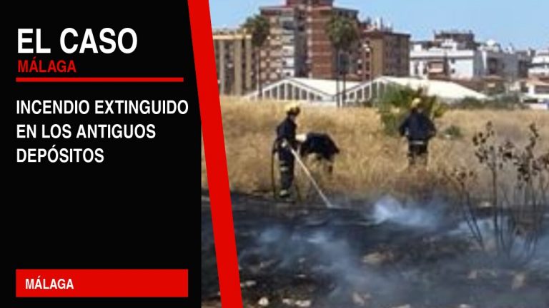 Portada editorial de El Caso Málaga: incendio extinguido en los antiguos depósitos — MÁLAGA