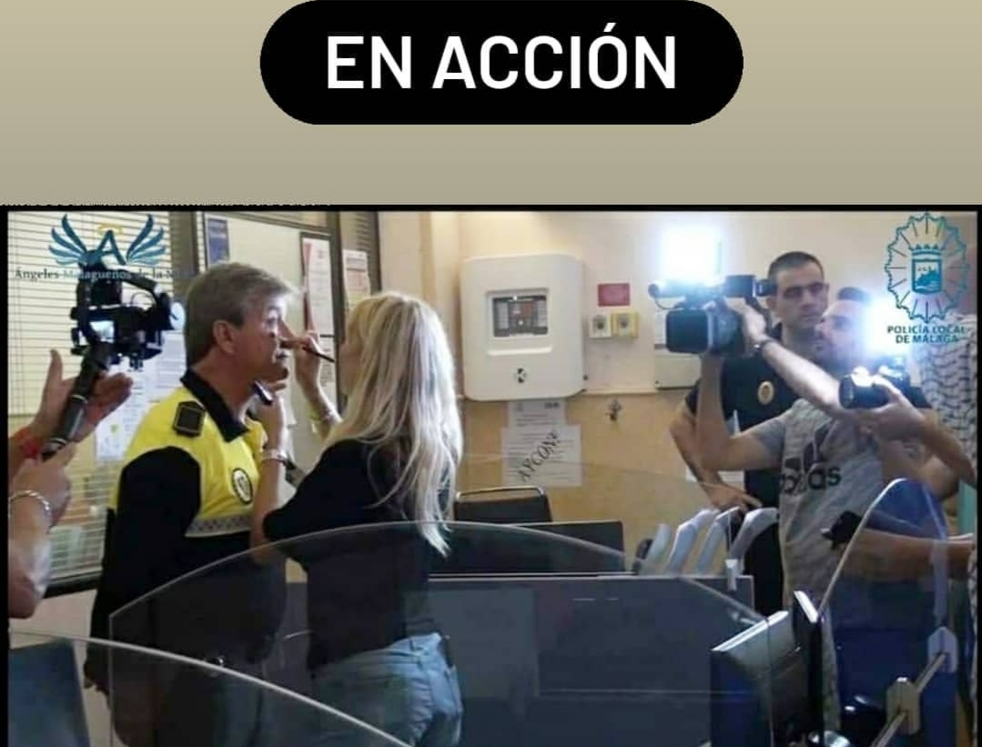 Nataliya Shumeyko trabajando en maquillaje durante una producción vinculada a la Policía Local de Málaga